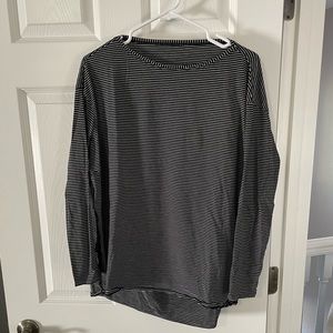 Lululemon back in action tee, size 8, black & white stripe